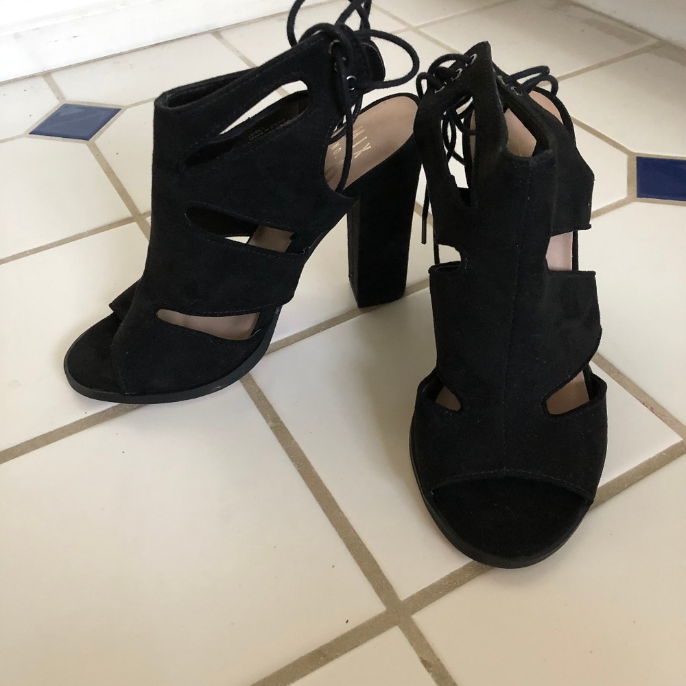 ‼️SOLD‼️ NWOT Mix No. 6 Black Suede Heels